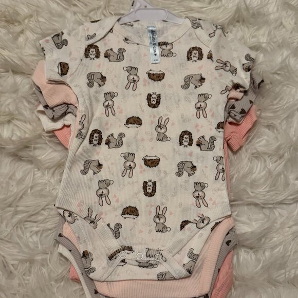 6-9mo Onesie Bundle - Picture 6 of 9